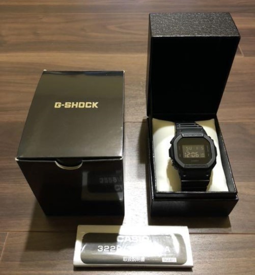 カシオ】 ジーショック 新品 腕時計 ブラック 未使用品 DW-5600BB-1JF