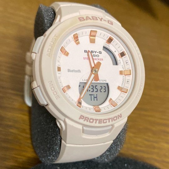 【カシオ】 ベビージー レディース FOR SPORTS 新品 腕時計 ベージュ Bluetooth 歩数計測 女性 BSA-B100-4A1JF CASIO 未使用品