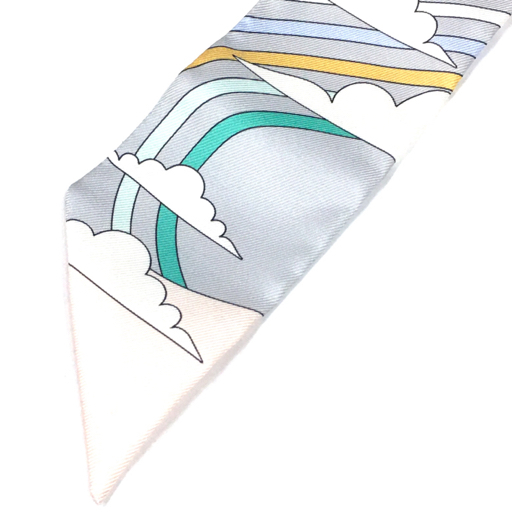新品同様 エルメス ツイリー 空飛ぶカレ 未使用品 シルク レディース