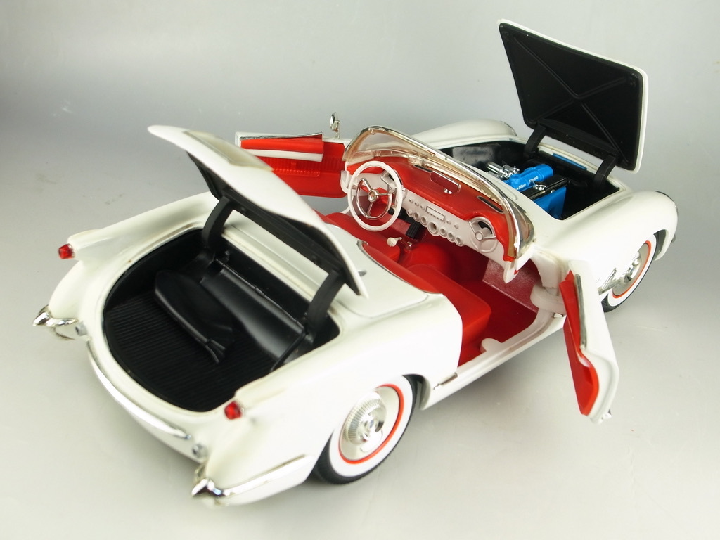Yahoo!オークション - 1/18 1953 CHEVROLET CORVETTE C1 Yahoo!オークション - 1/18 1953 CHEVROLET CORVETTE C1