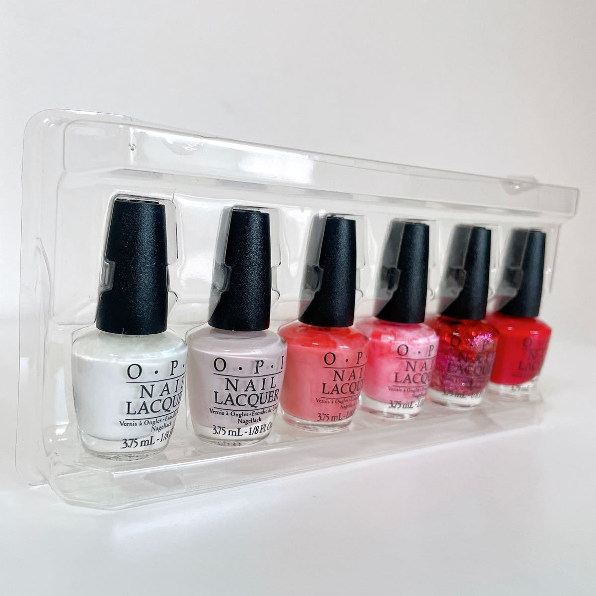 人気　未使用　OPI オーピーアイ　マニキュアセット　ハローキティ　コレクション