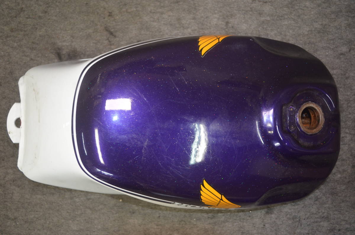 Y22-0575】HONDA CBR400F用 フューエルタンク ジャンク品 /CBR400F