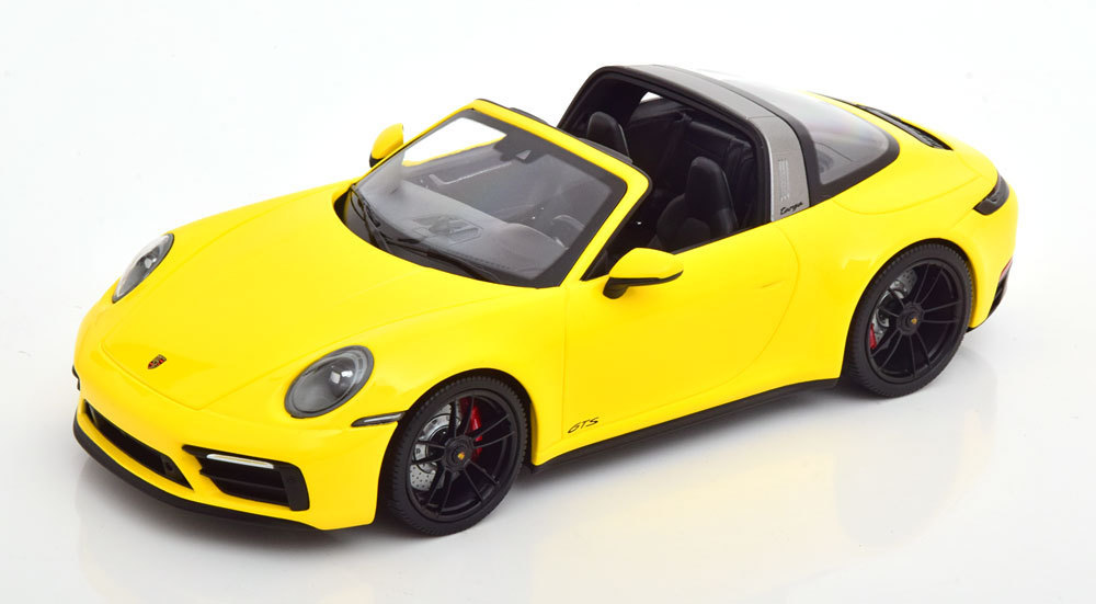 minichmaps 1/18 Porsche 911 (992) Targa 4 GTS 2021 yellow　ポルシェ　ミニチャンプス