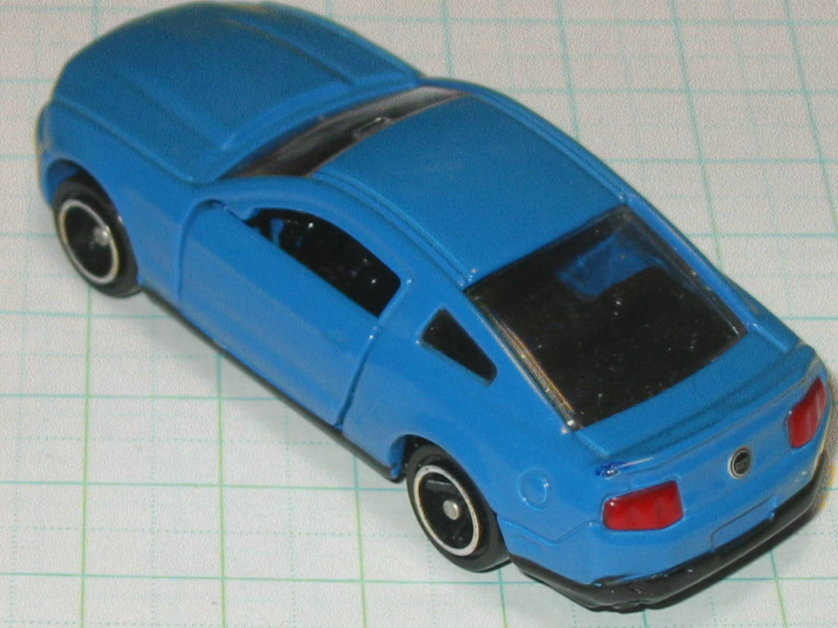 絶版品 トミカ 60 ★フォード マスタング GT V8 FORD MUSTANG GT V8 青色 ブルー ベトナム製 ジャンク品 の画像2