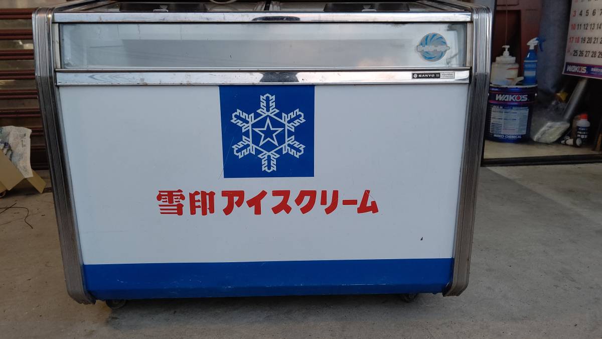 サンヨー 冷凍ショーケース SCR-R2100 実働 lablufactory.it
