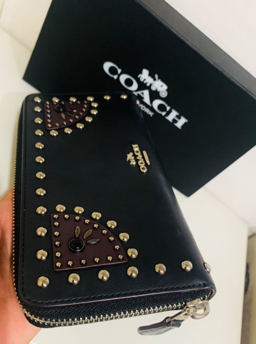 匿名配送□箱あり□スタッズ□COACH コーチ 財布 ブラック レザー