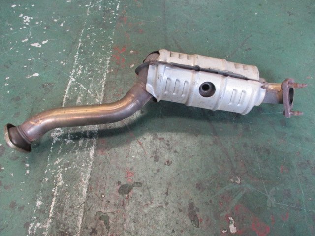 525102☆DBA-GD1/フィット【ホンダ 純正】触媒 コンバーター