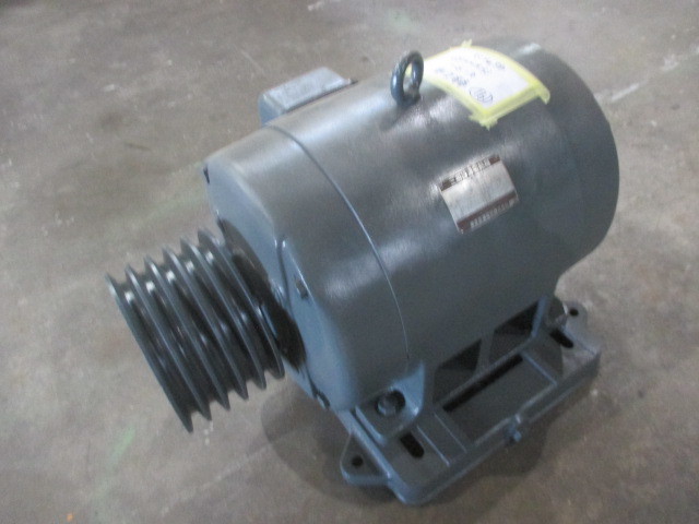 191) 東芝 モーター 15kw×6P シャフト 46パイ、キー巾 12mm 191) 東芝 モーター 15kw×6P シャフト 46パイ、キー巾 12mm
