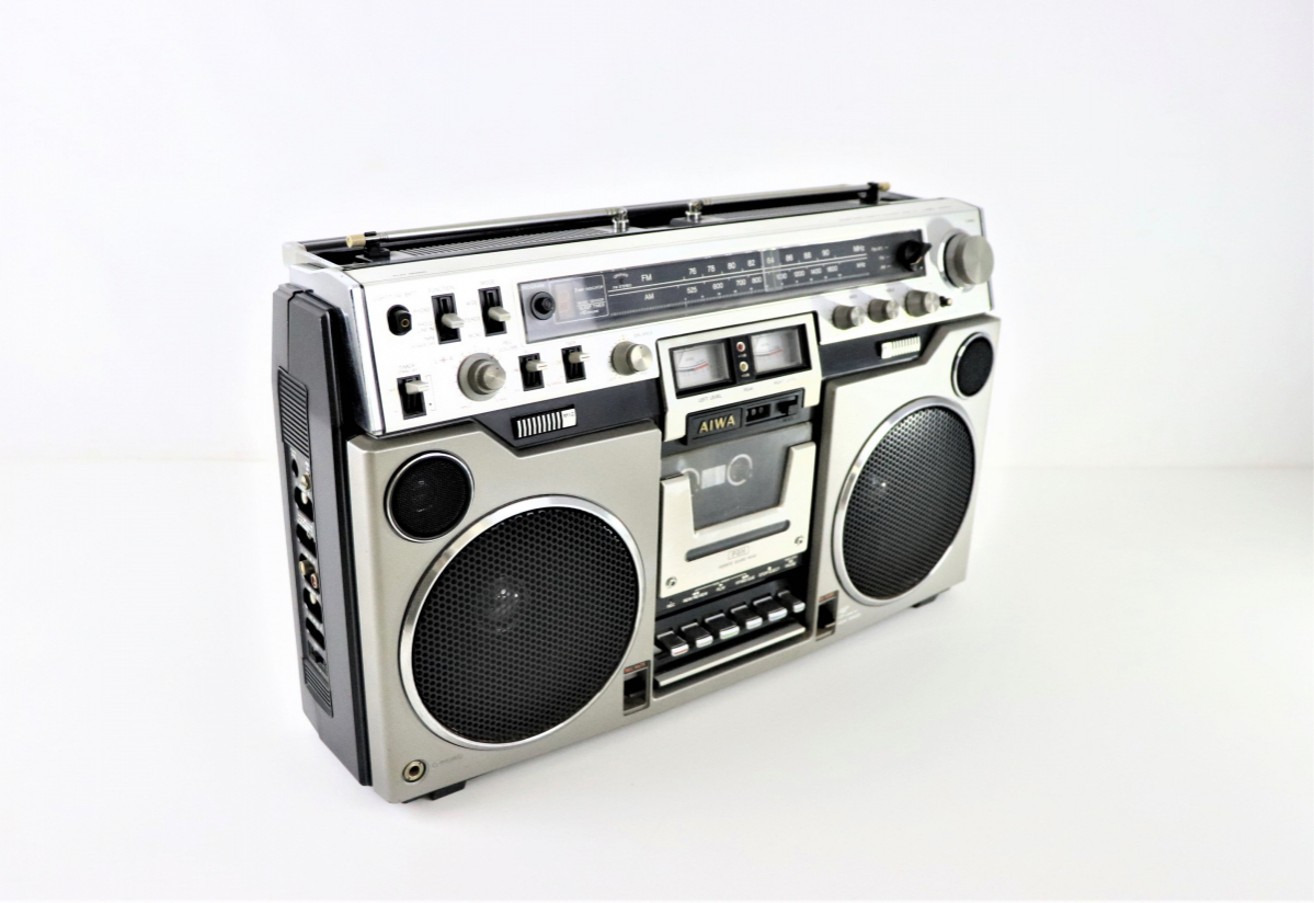 AIWA アイワ CSー80 2バンド ステレオラジカセ 昭和レトロ
