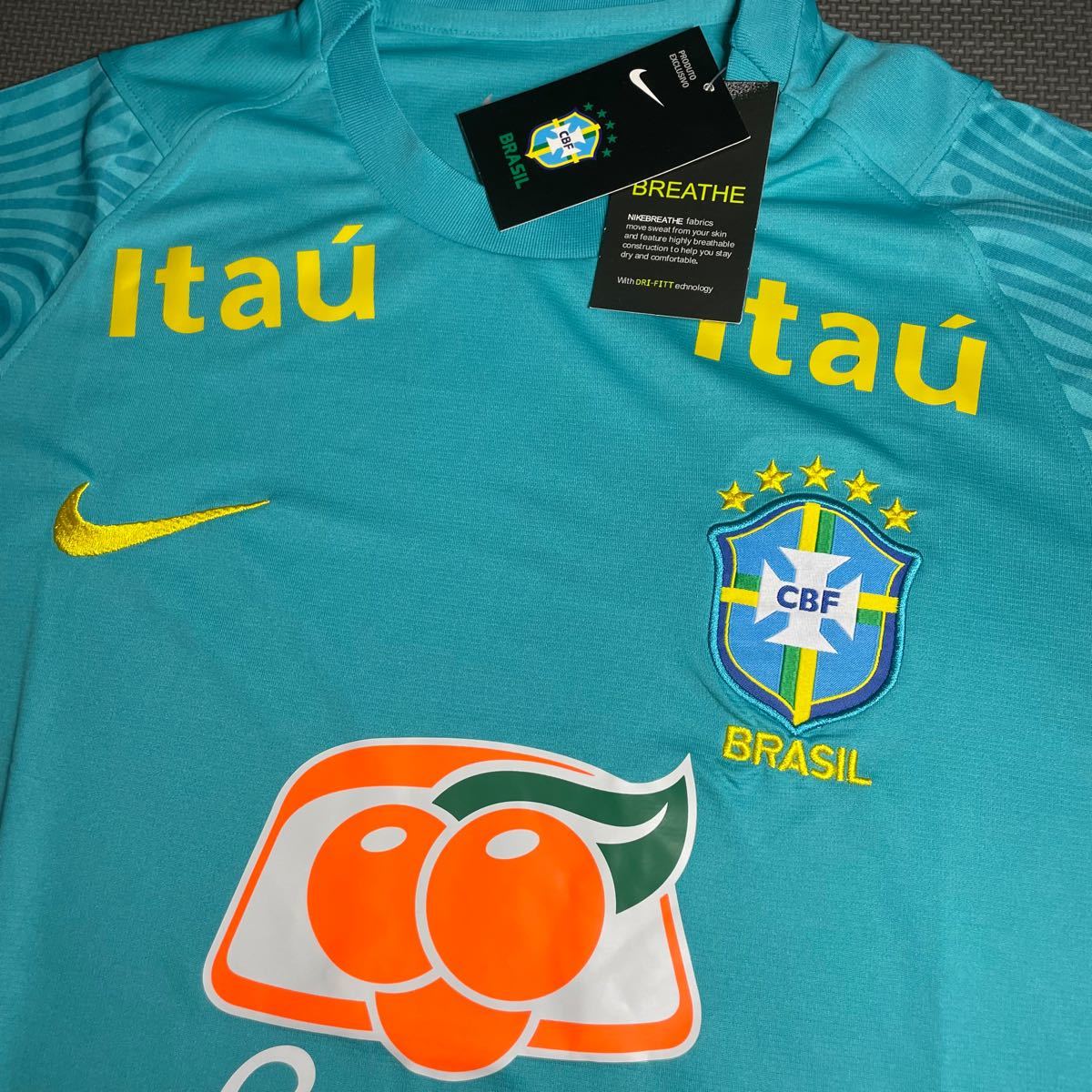 NIKE ブラジル代表 サッカー トレーニングウェア Lサイズ シャツ NIKE ブラジル代表 サッカー トレーニングウェア Lサイズ シャツ