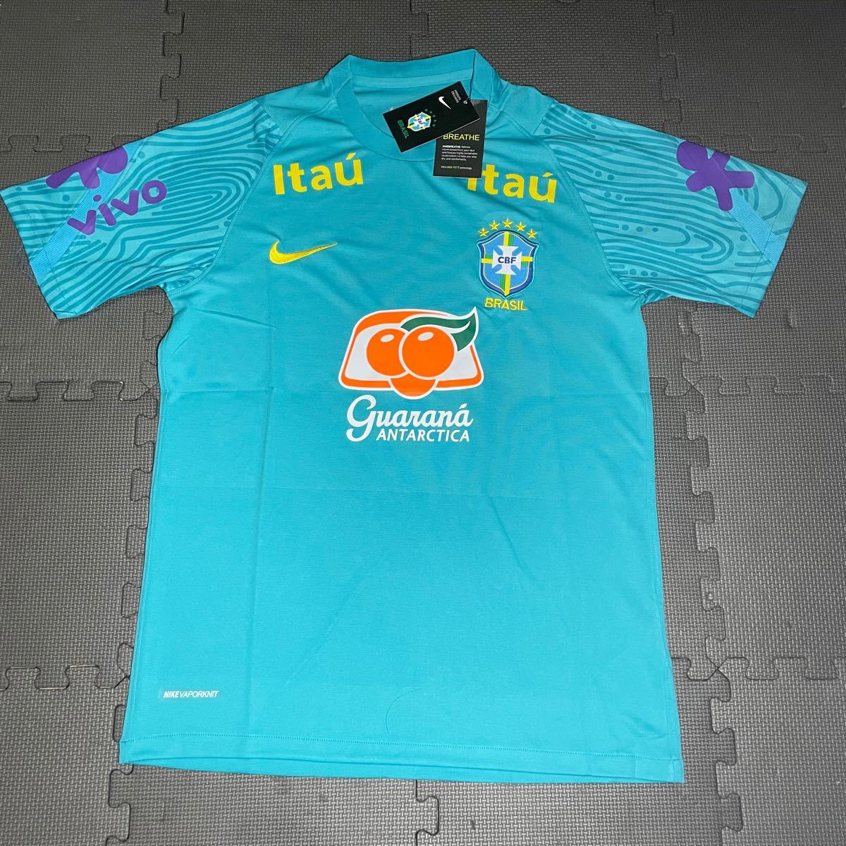 NIKE ブラジル代表 サッカー トレーニングウェア Lサイズ シャツ NIKE ブラジル代表 サッカー トレーニングウェア Lサイズ シャツ
