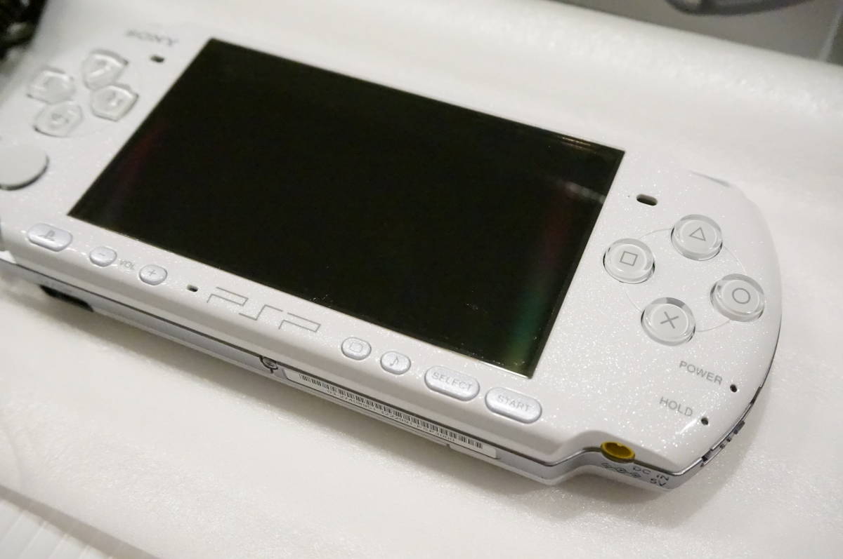 良品 PSP - 3000 パールホワイト SONY メモリースティック付 本体 white × ホワイト psp3000(PSP3000
