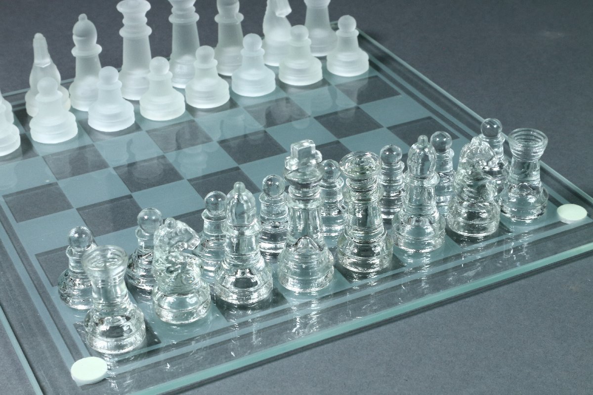 ガラス製 チェスセット 箱付き / STAR GLASS CHESS SET_画像3