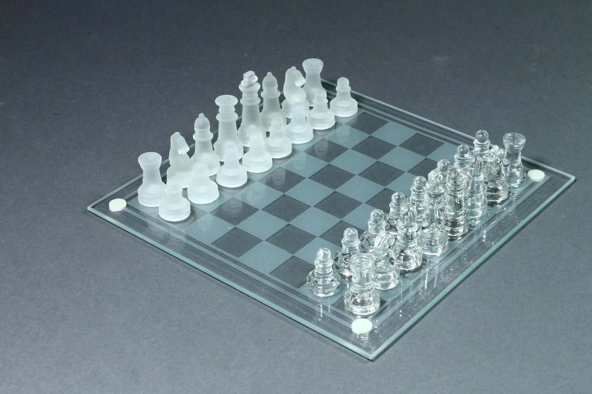 ガラス製 チェスセット 箱付き / STAR GLASS CHESS SET_画像1