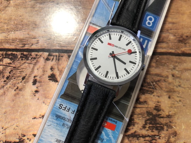 Aランク MONDAINE【新品】【ケース付き】 - 通販 - ulutekmakercocuk.com
