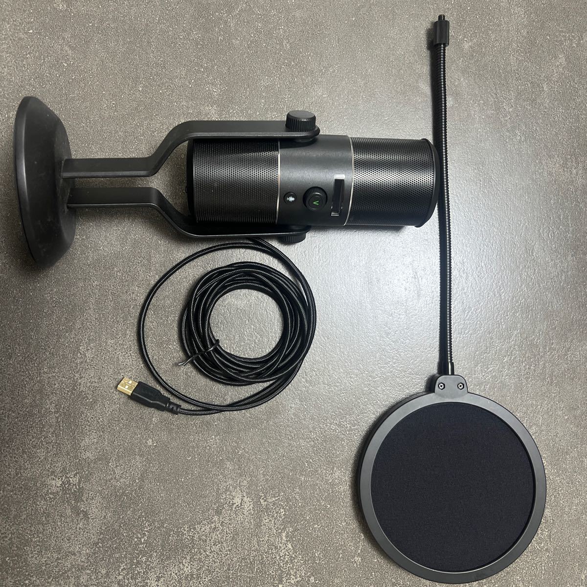 Razer SEIREN RZ05-0127 デジタルマイク USB接続ウォッチ