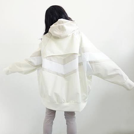 美品 BALMUNG バルムング マルチカラーハイネックビッグパーカー