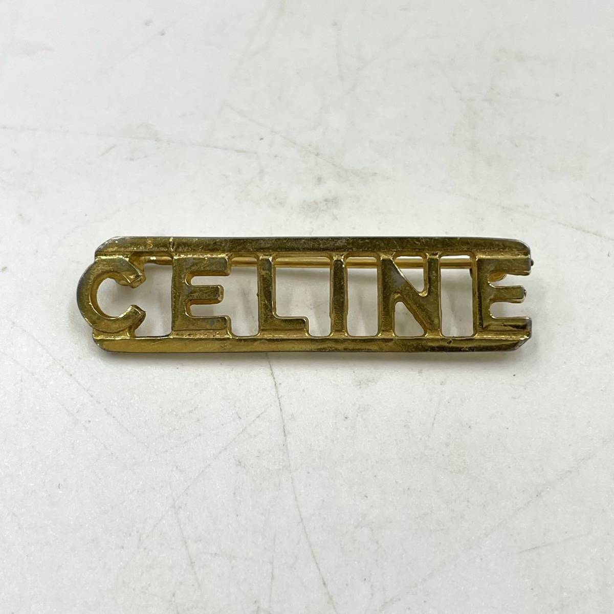 CELINE セリーヌ ブローチ ロゴ ゴールド アクセサリー VINTAGE