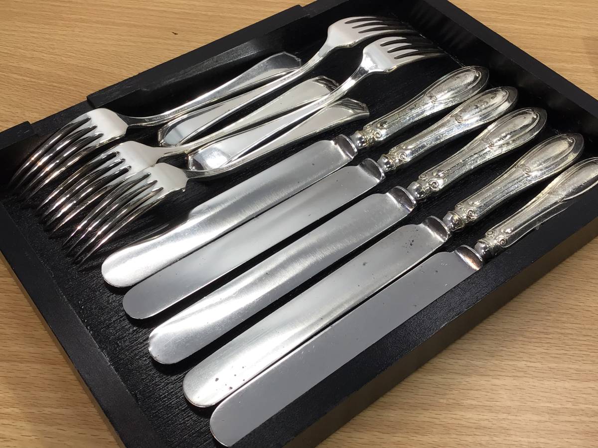昭和レトロ、WALKER&HALL 持ち手がシルバー銀製のテーブル 昭和レトロ、WALKER&HALL 持ち手がシルバー銀製のテーブル