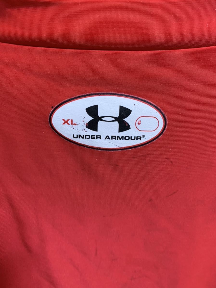 ［UNDER ARMOUR］ アンダーアーマー 半袖スポーツウェア　赤色　XLサイズ_画像3