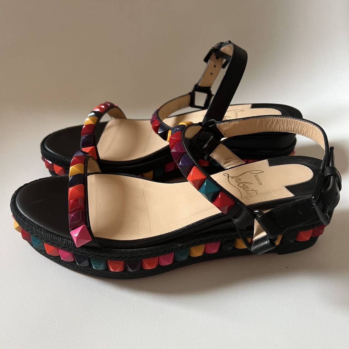 日本産】 美品❤️クリスチャンルブタン ウェッジ ハイビスカス 23cm