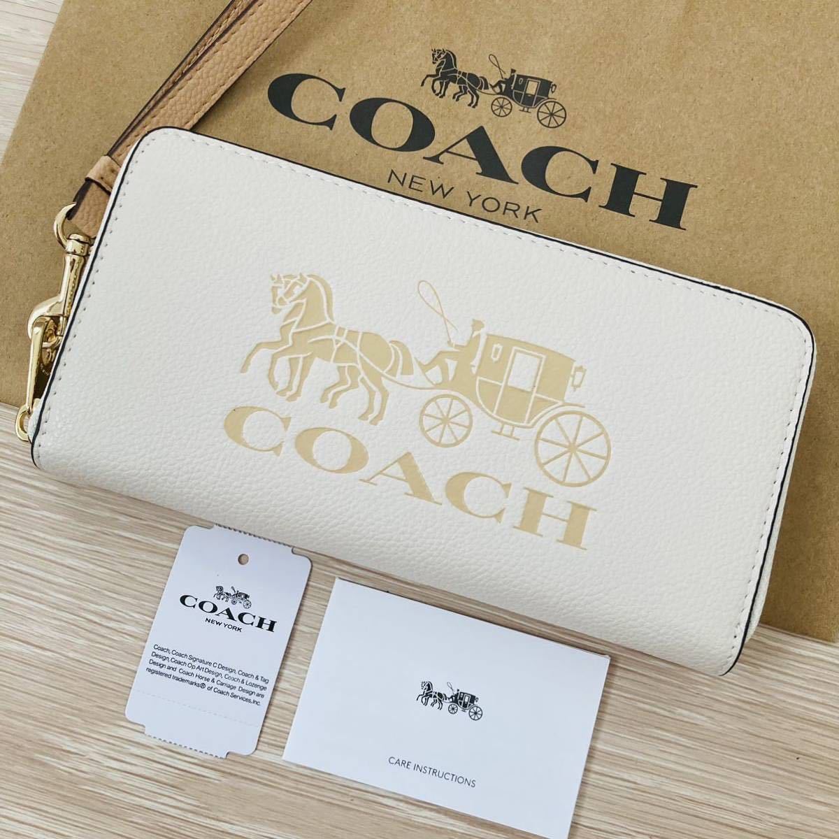 COACH コーチ ラウンドファスナー 馬車 ホースアンドキャリッジ 長財布