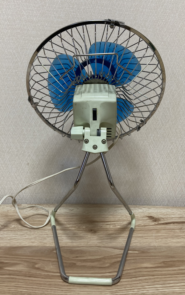 Yahoo!オークション - 昭和レトロ 卓上扇 小型扇風機 青い羽