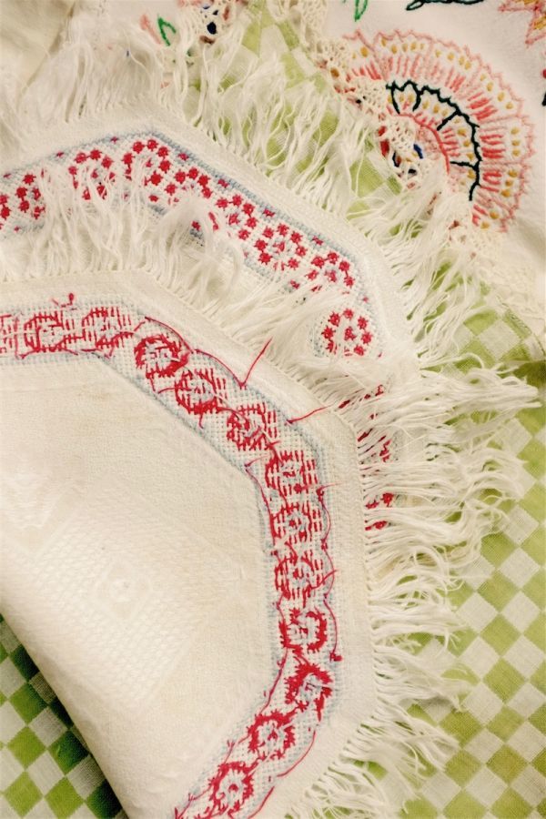 40x30cm フランスアンティーク 手刺繍手縫 シルクリネン ルージュと