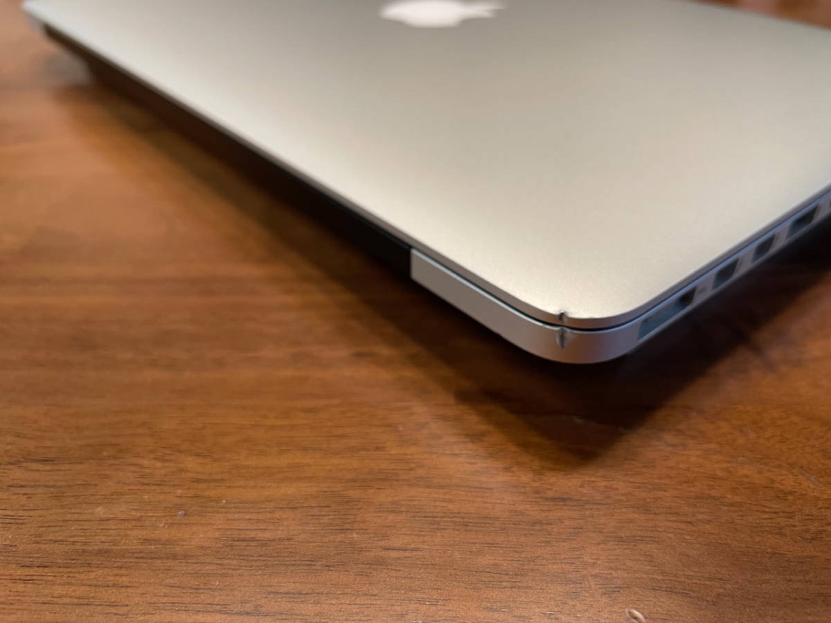 送料当方負担・アップル Apple MacBook Pro (Retina, 13-inch, Late
