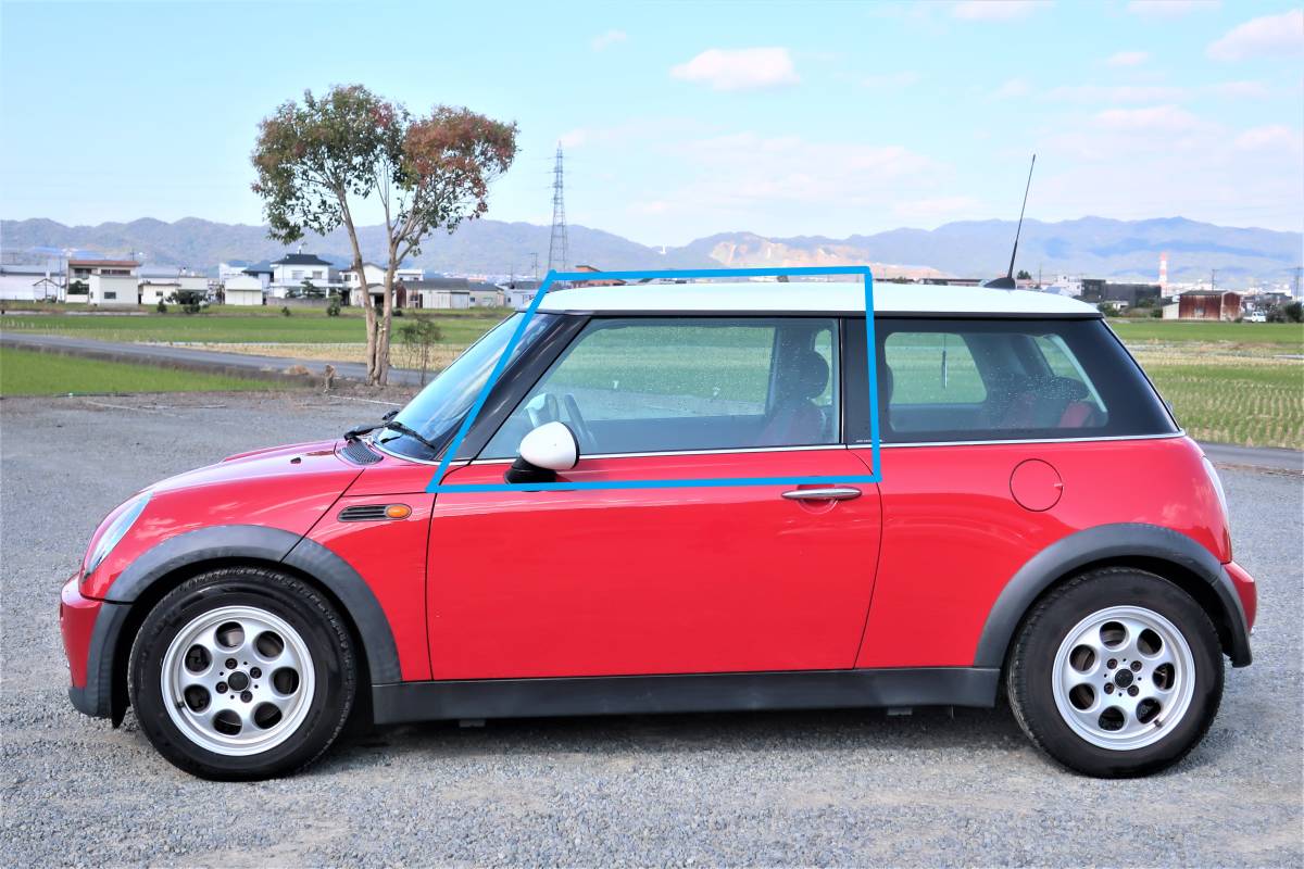 H17 (2005) GH-RA16 R50/R53/RF16/RH16/RE16 BMW MINI ミニクーパー 2WD CVT 純正 左側ドア 助手席ドア ガラス ウインドー 窓 / 43R-00049_取り外し前の状態です。