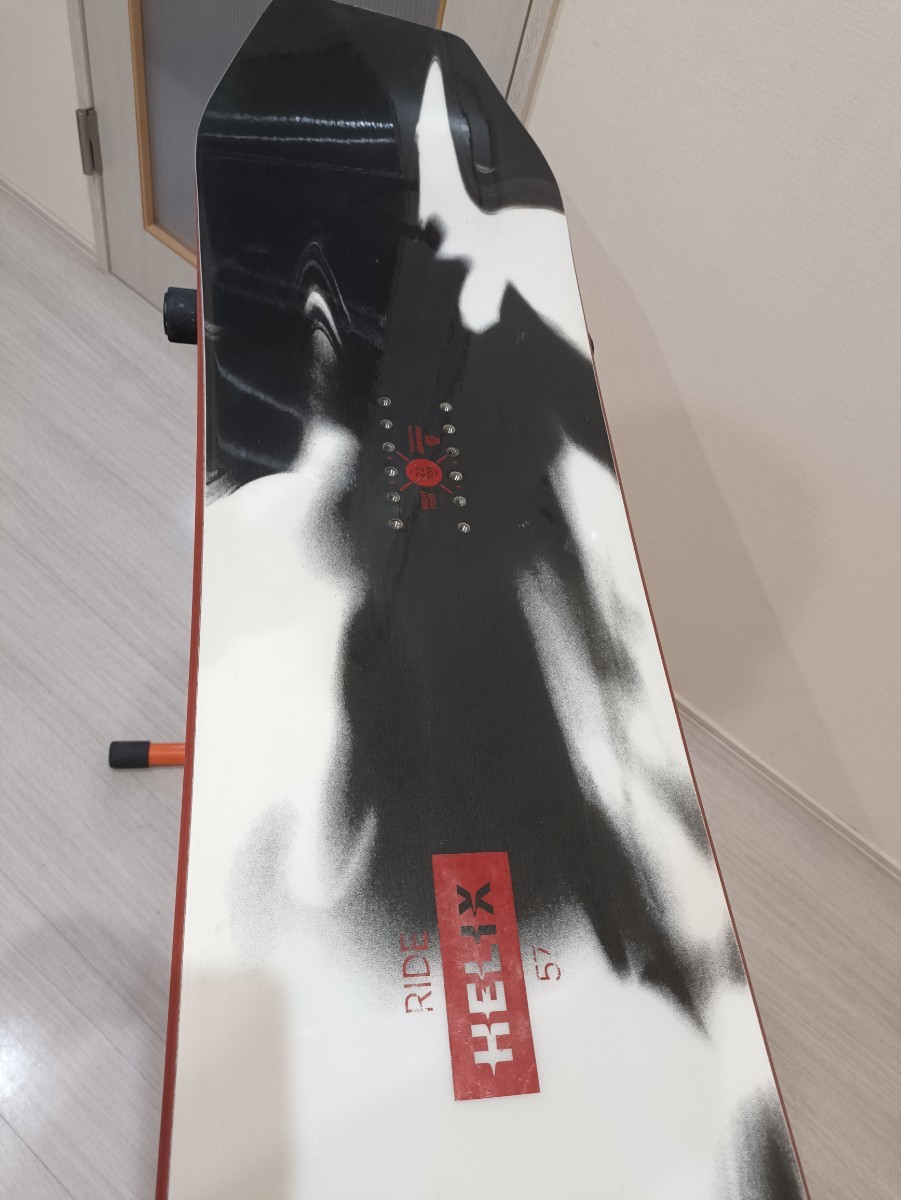 美品 RIDE HELIX 157cm ライド ヘリックス スノーボード板 美品 RIDE HELIX 157cm ライド ヘリックス スノーボード板