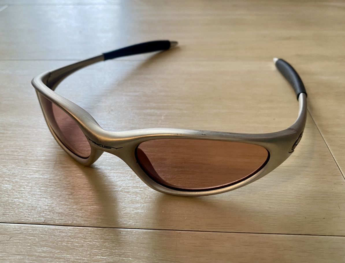 OAKLEY オークリー サングラス minute pearl ブラック レンズ - 通販