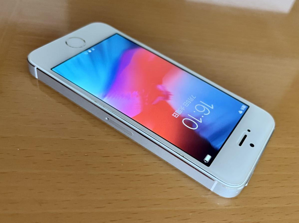 Apple iPhone 5S 64GB silver A1453 ME339J/A_画像4
