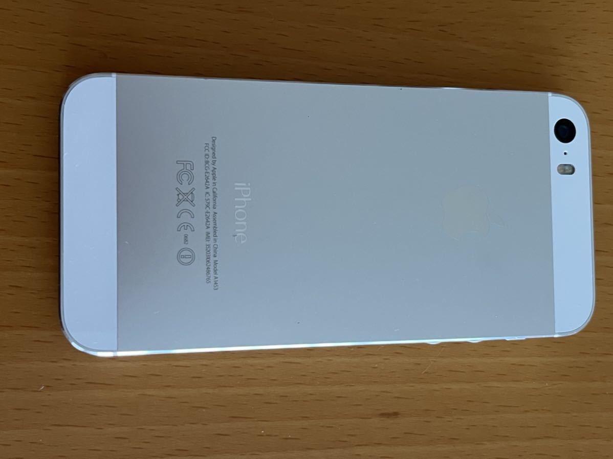 Apple iPhone 5S 64GB silver A1453 ME339J/A_画像10