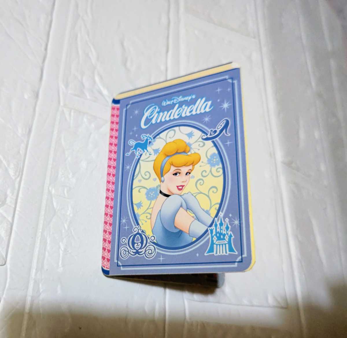  Disney sinterela seal book unused 