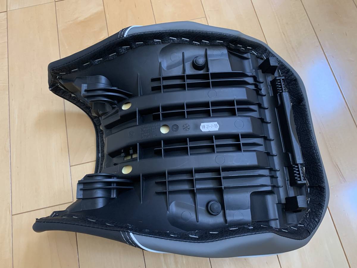 BMW R1200GS トリプルブラック ローダウン加工(河名シート) | www
