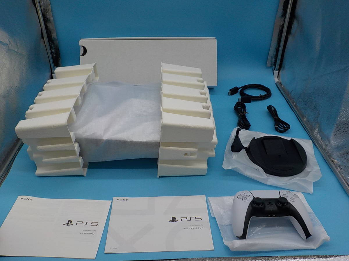 kt0704/10/25　PS5本体　PlayStation 5 (CFI-1100A01)_画像2