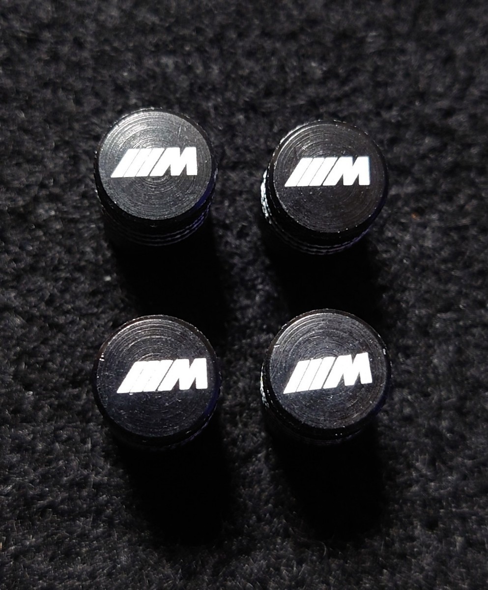 ☆安心の定価販売☆】 BMW エアーバルブキャップ ロゴ付き 4本セット BMW エアーバルブキャップ ロゴ付き 4本セット