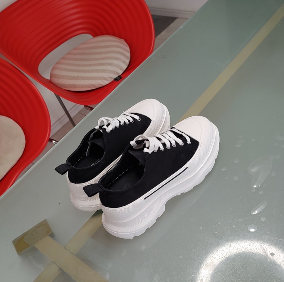 日本製 ALEXANDER MQUEEN スニーカー 24cm - 通販 - www