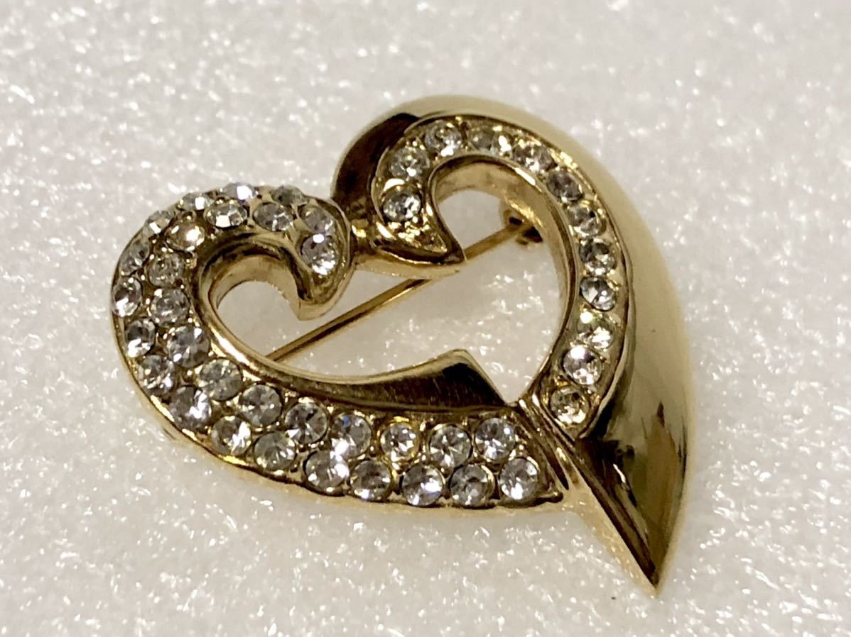  beautiful goods GIVENCHYji van si. Heart brooch Gold Stone gorgeous 