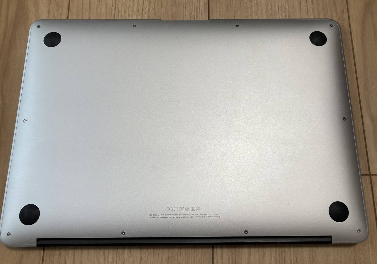 [美品] MacBook Air (13-inch, Early 2015) i7-2.2GHz 8GB/512GB Monterey初期化済み 英字キーボード シルバー 純正ACアダプター付き_画像6