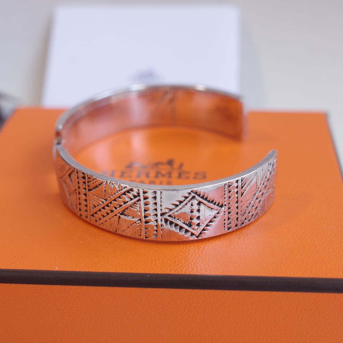 新品 HERMES TACOLTE T5 トゥアレグ バングル タコルテ バングル 新品 HERMES TACOLTE T5 トゥアレグ バングル タコルテ バングル