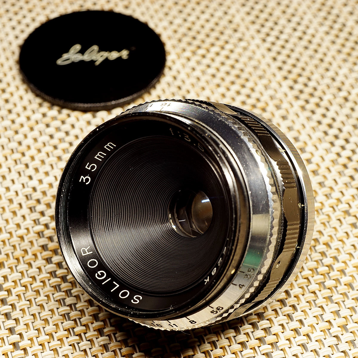 Yahoo!オークション - 珍品 ソリゴール SOLIGOR 35mm f3.5 Yahoo!オークション - 珍品 ソリゴール SOLIGOR 35mm f3.5