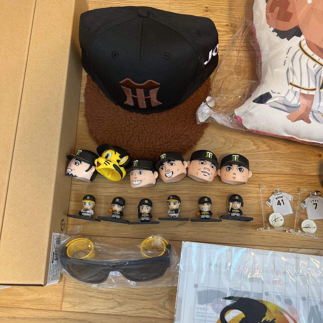 在庫一掃】 阪神タイガース 記念品 まとめ売り thecarestaff.com