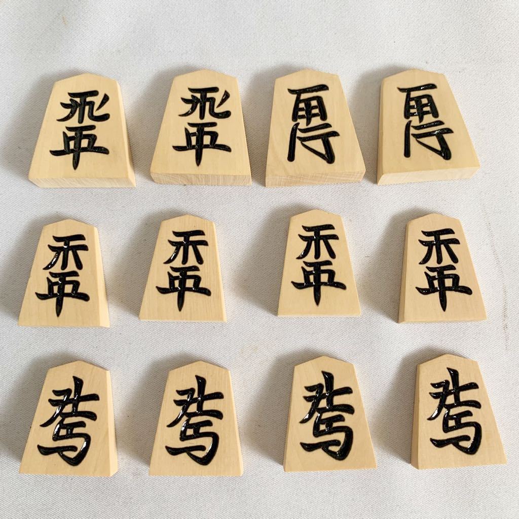 .. work . shogi piece tree in box carving piece .. have wooden shogi shogi tool 41 sheets 