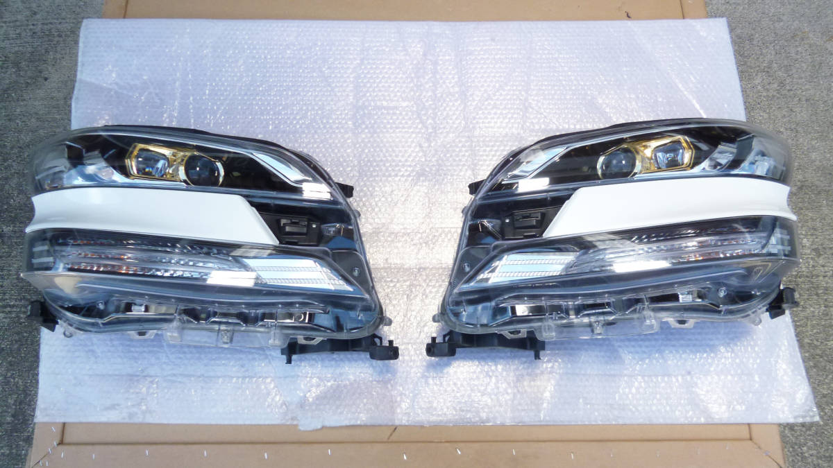 ヴェルファイア 30系 前期 ゴールデンアイズ LED ヘッドライト 左右