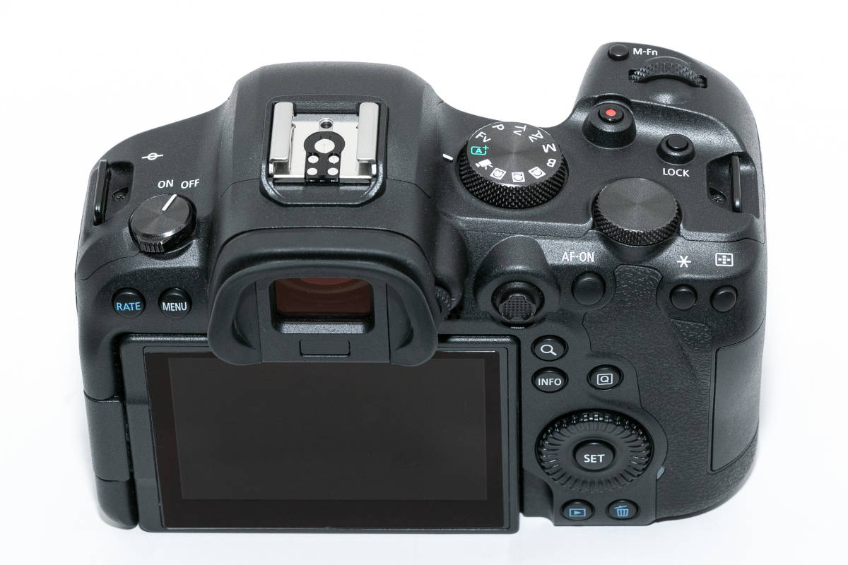 輝く高品質な Canon　EOS ボディ　新品　未使用 R6 デジタルカメラ