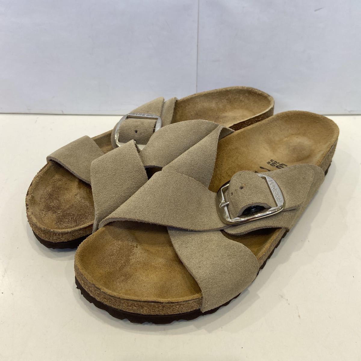 【BIRKENSTOCK ビルケンシュトック】BEAUTY&YOUTH別注 SIENA シエナ ビッグバックル 26cm ベージュ スウェード 2207oki_画像1