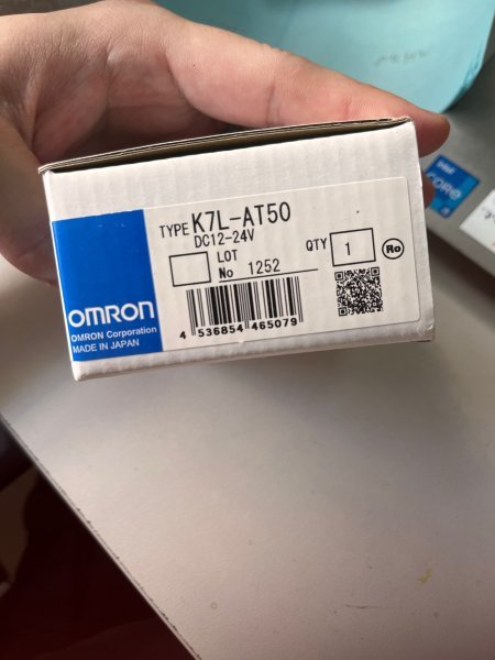 新品 OMRON オムロン K7L-AT50