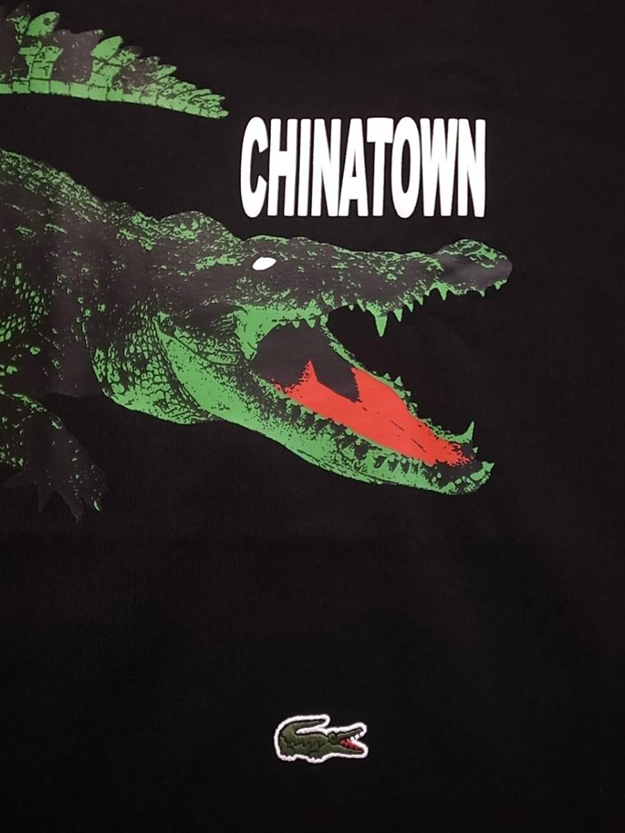LACOSTE × CHINATOWN MARKETチャイナタウン マーケット Tシャツ sizeXLの画像1